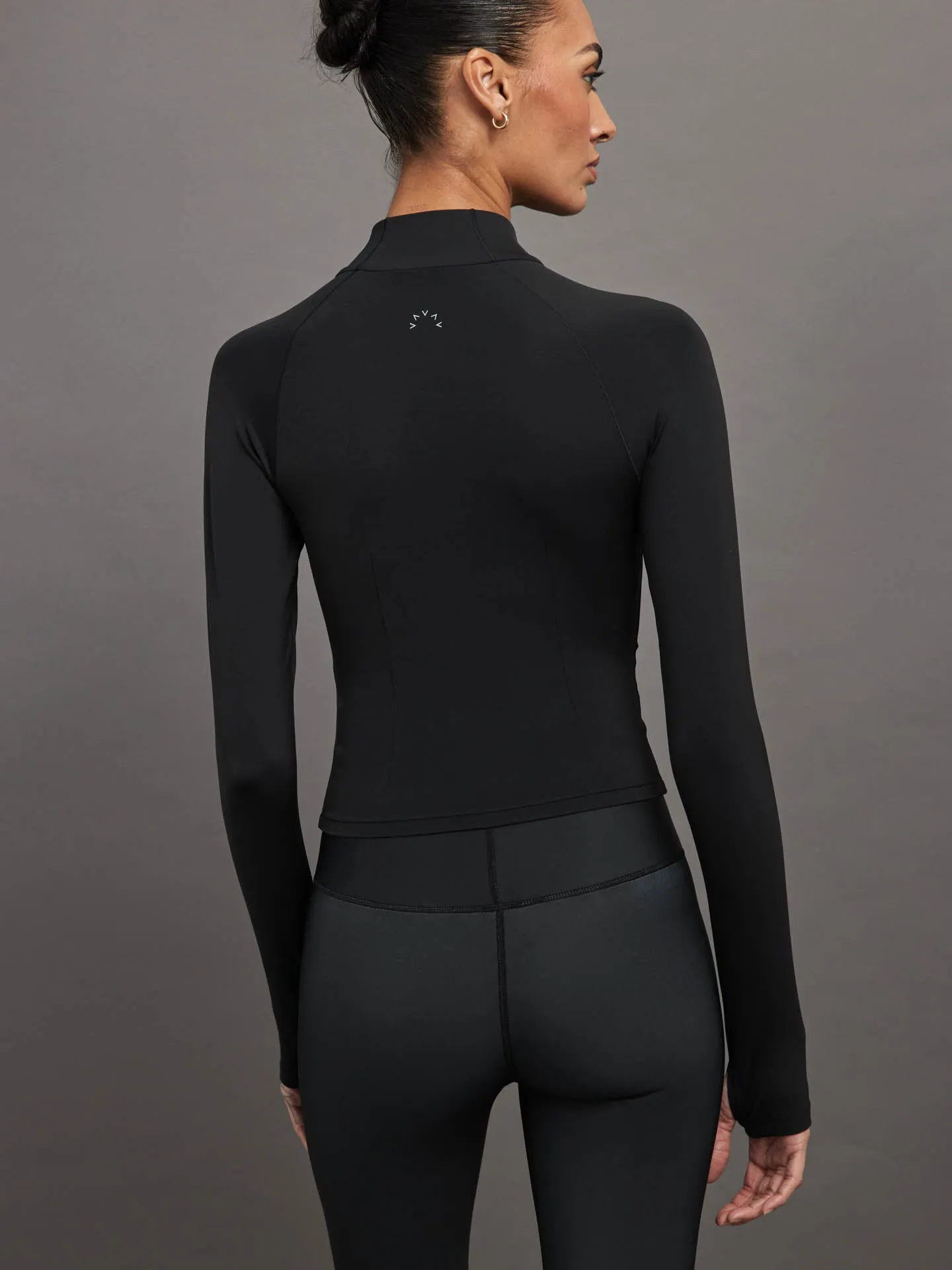 HELENA MID LAYER - BLACK